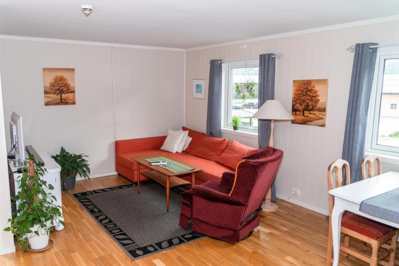 Signegarden - Midt I Fjellheimen - Tett Pa Fjord-Norge Apartment Skjak Exterior photo